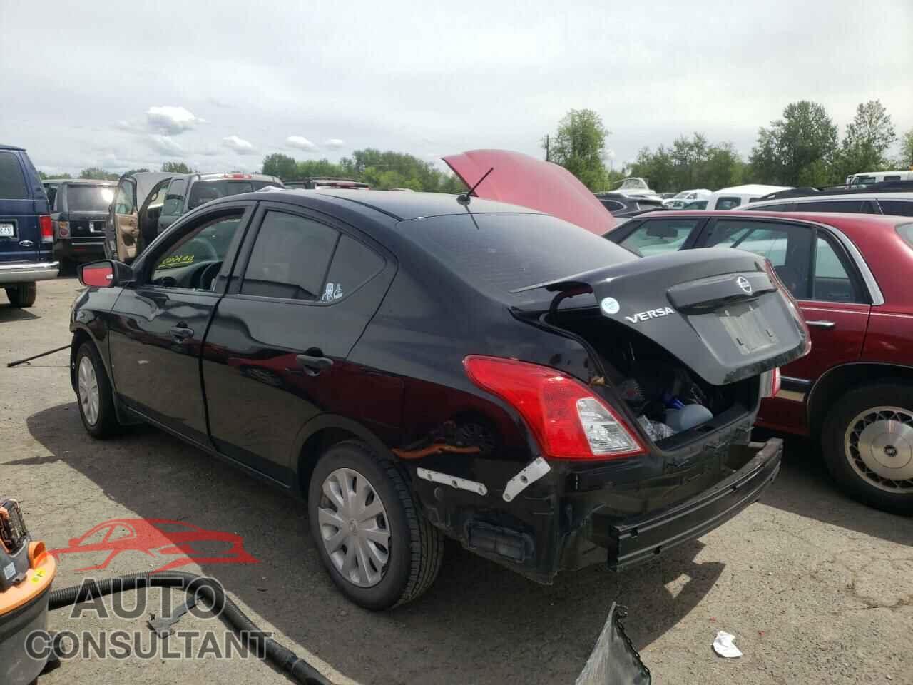 NISSAN VERSA 2017 - 3N1CN7AP1HL832015