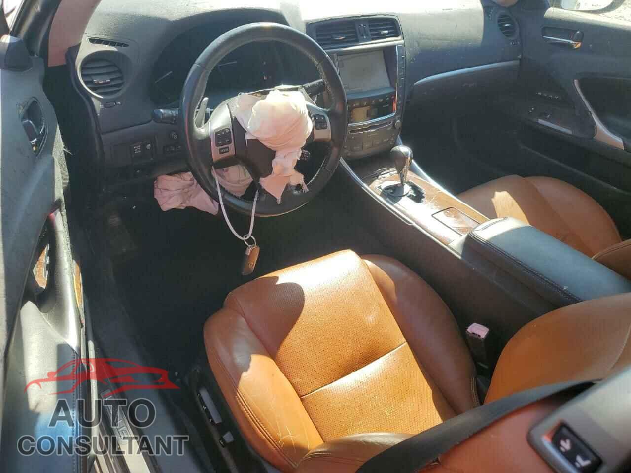 LEXUS IS 2012 - JTHFF2C24C2525894