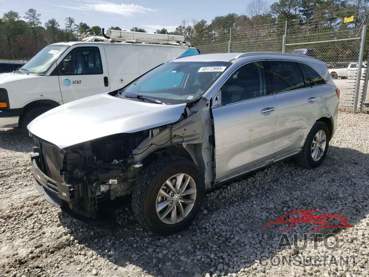 KIA SORENTO 2017 - 5XYPG4A30HG258339