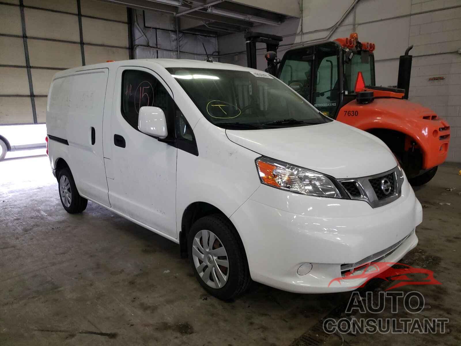 NISSAN NV 2017 - 3N6CM0KN9HK702877