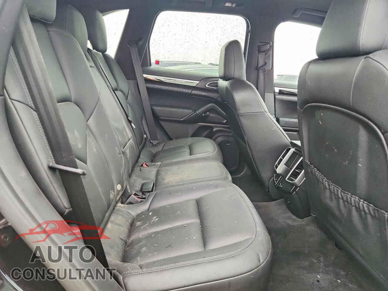 PORSCHE CAYENNE 2015 - WP1AB2A21FLA56450