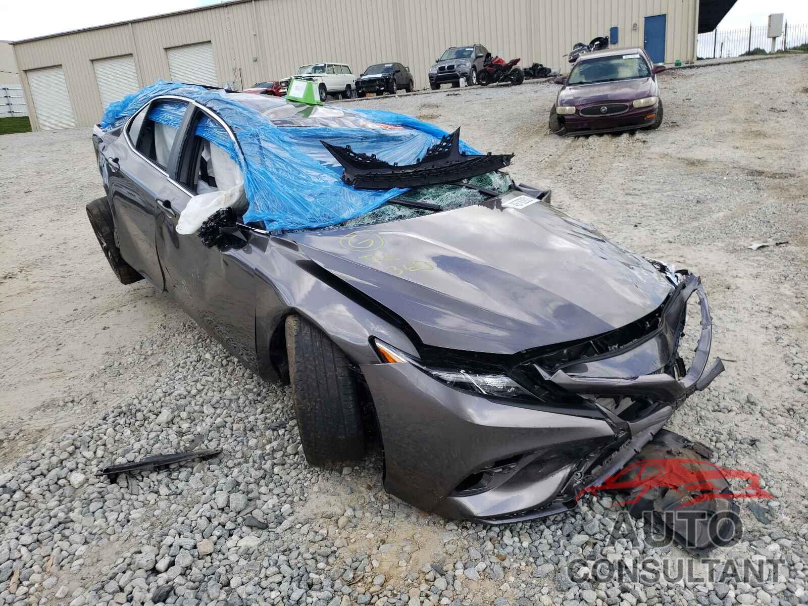 TOYOTA CAMRY 2020 - 4T1G11AK5LU962871