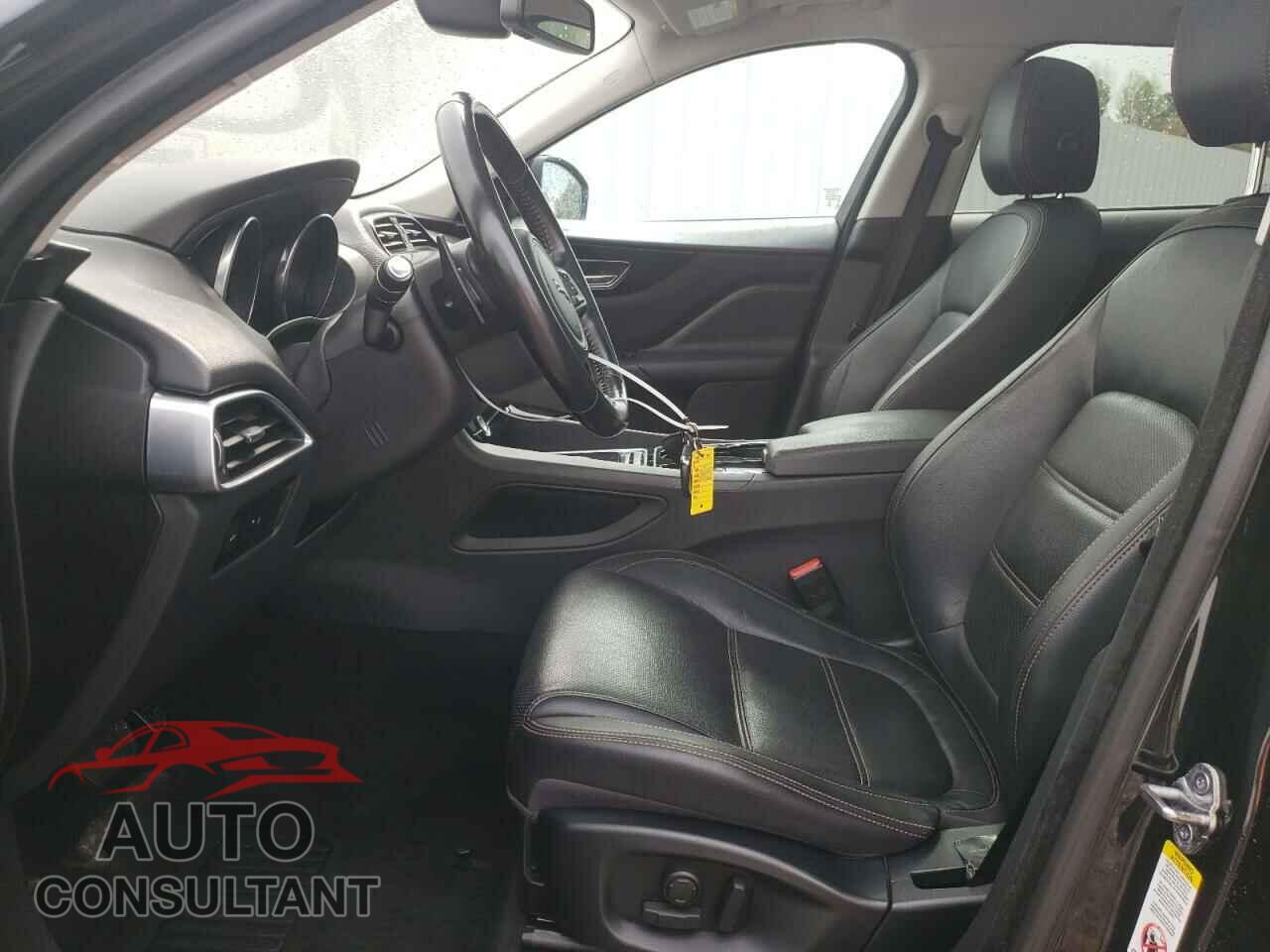 JAGUAR F-PACE 2017 - SADCK2BVXHA888438