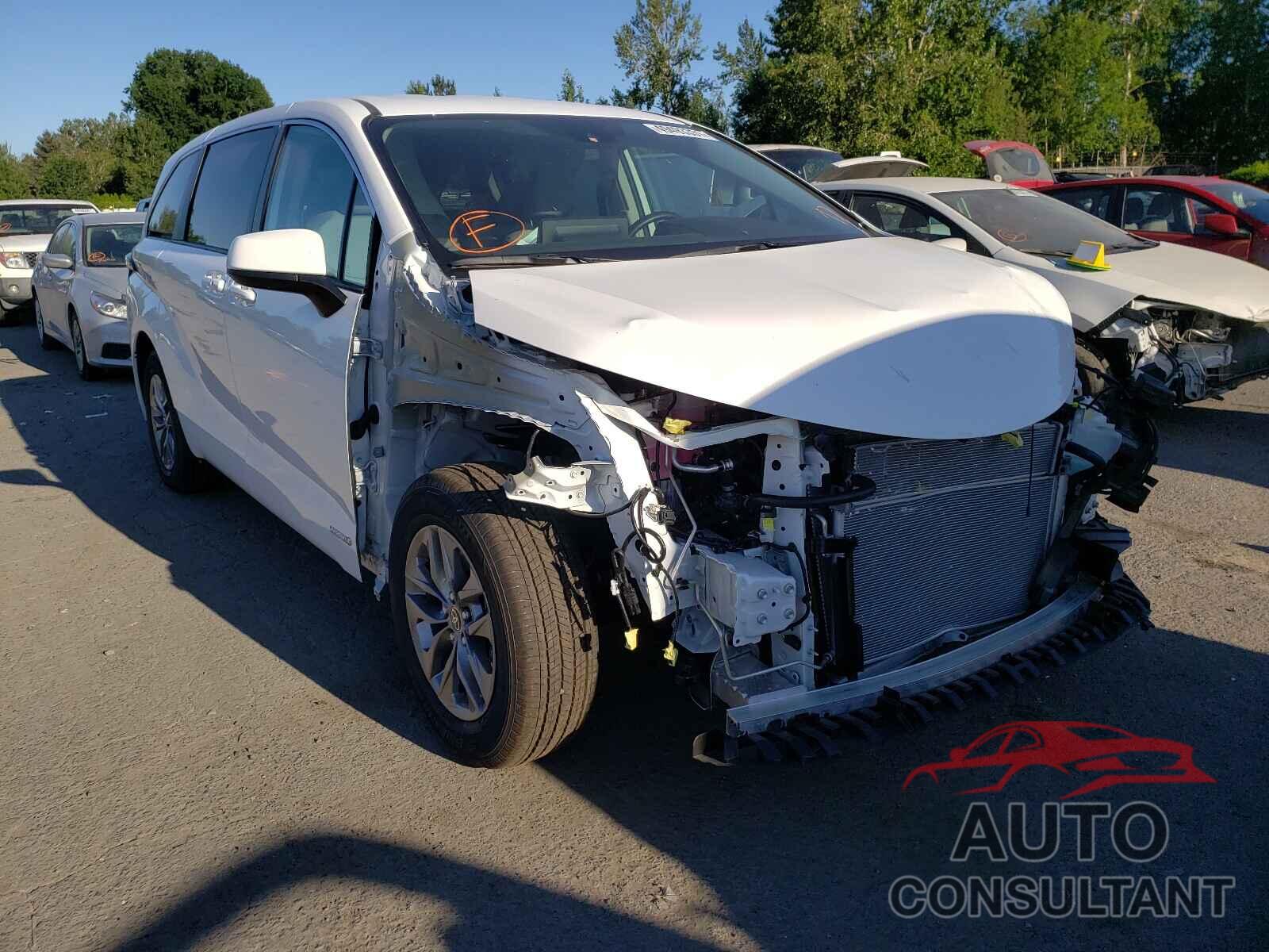 TOYOTA SIENNA 2021 - 5TDKSKFC7MS025707