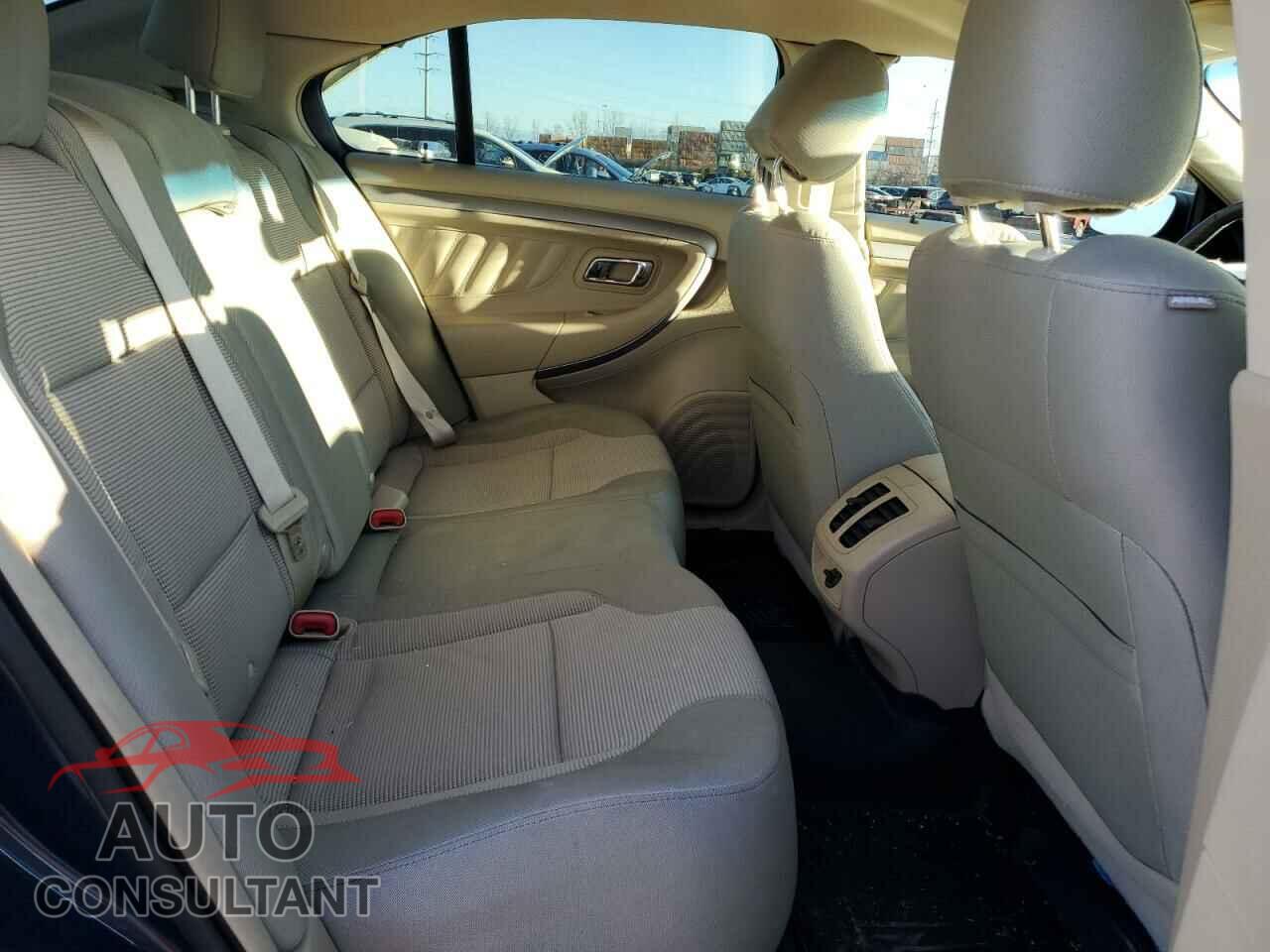 FORD TAURUS 2017 - 1FAHP2H85HG109809