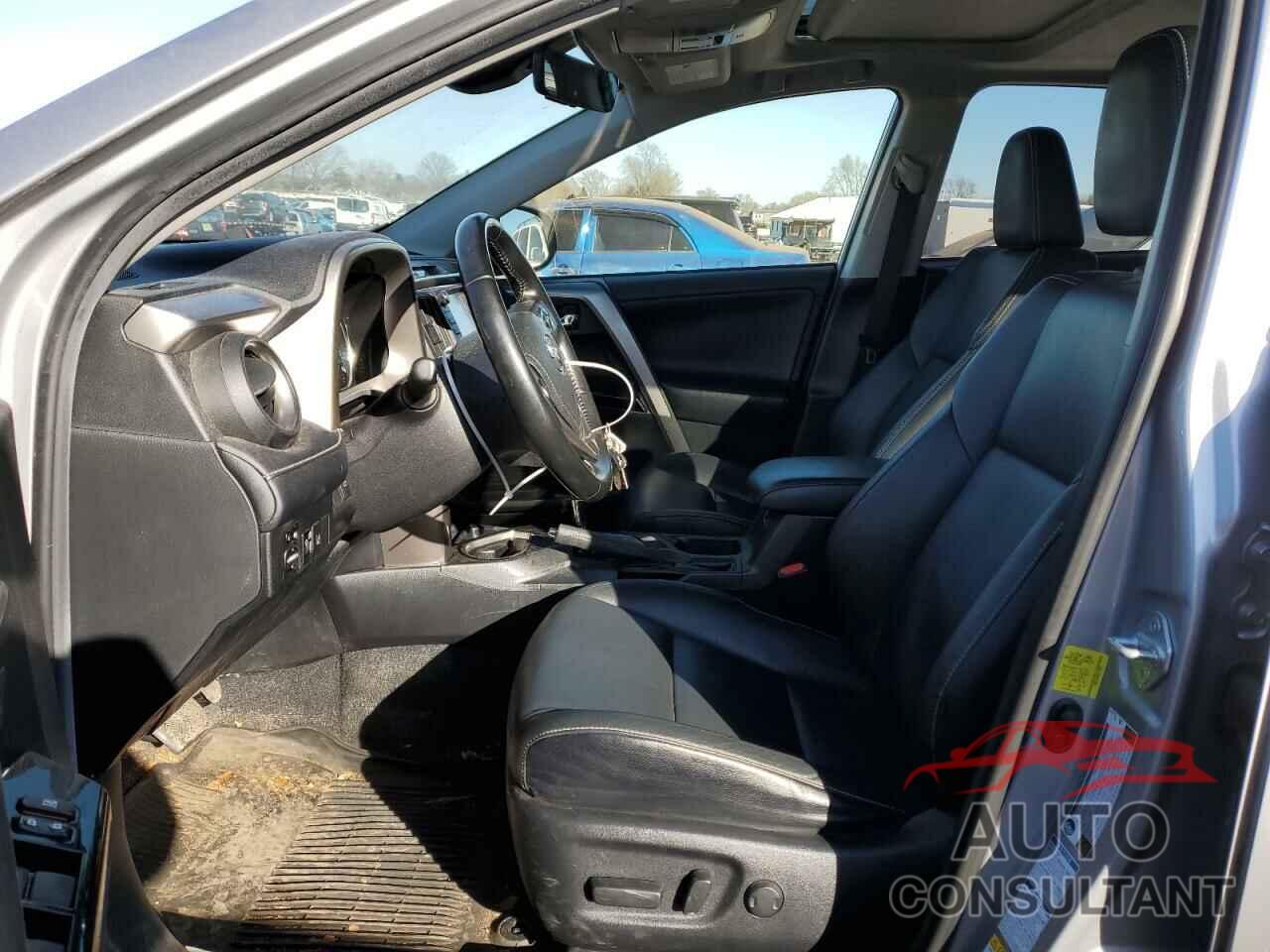 TOYOTA RAV4 2017 - JTMDJREV3HD147926