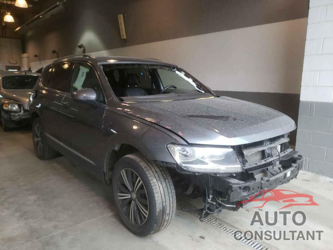 VOLKSWAGEN TIGUAN 2018 - 3VV2B7AX1JM062076