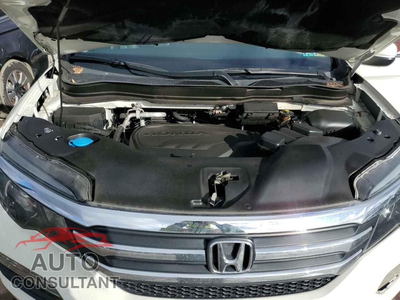 HONDA PILOT 2017 - 5FNYF6H5XHB068582