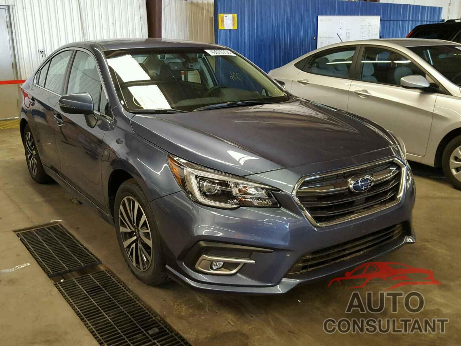SUBARU LEGACY 2018 - 4S3BNAF61J3042088