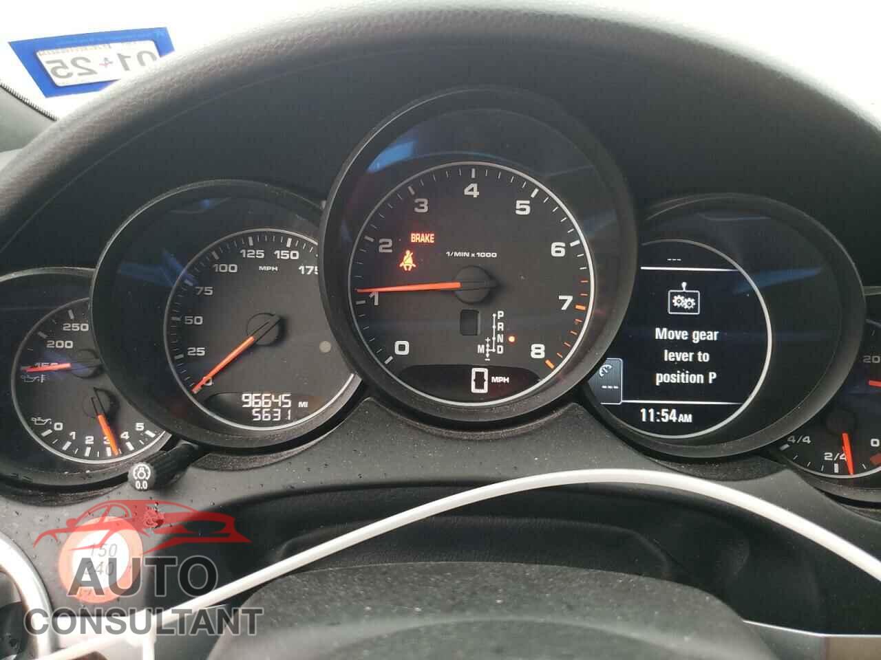 PORSCHE CAYENNE 2016 - WP1AA2A22GKA08806