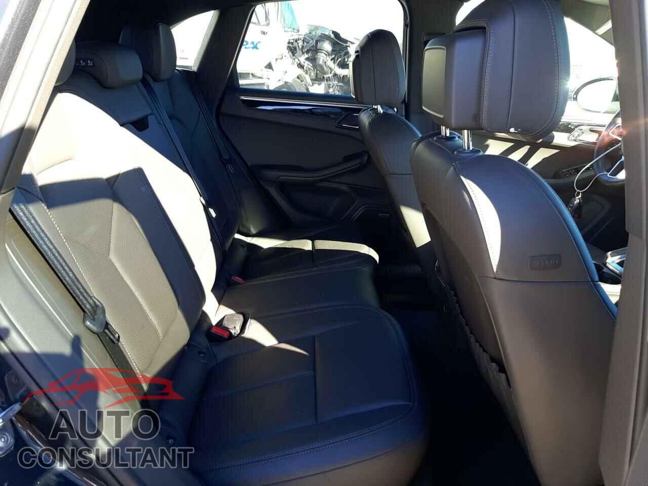 PORSCHE MACAN 2018 - WP1AA2A56JLB07365