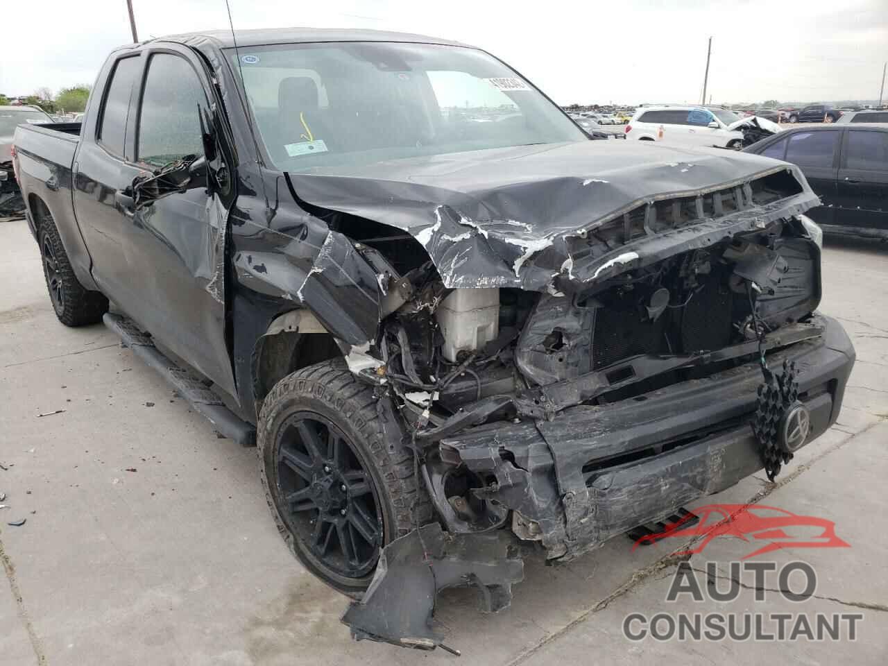 TOYOTA TUNDRA 2019 - 5TFRM5F14KX138479