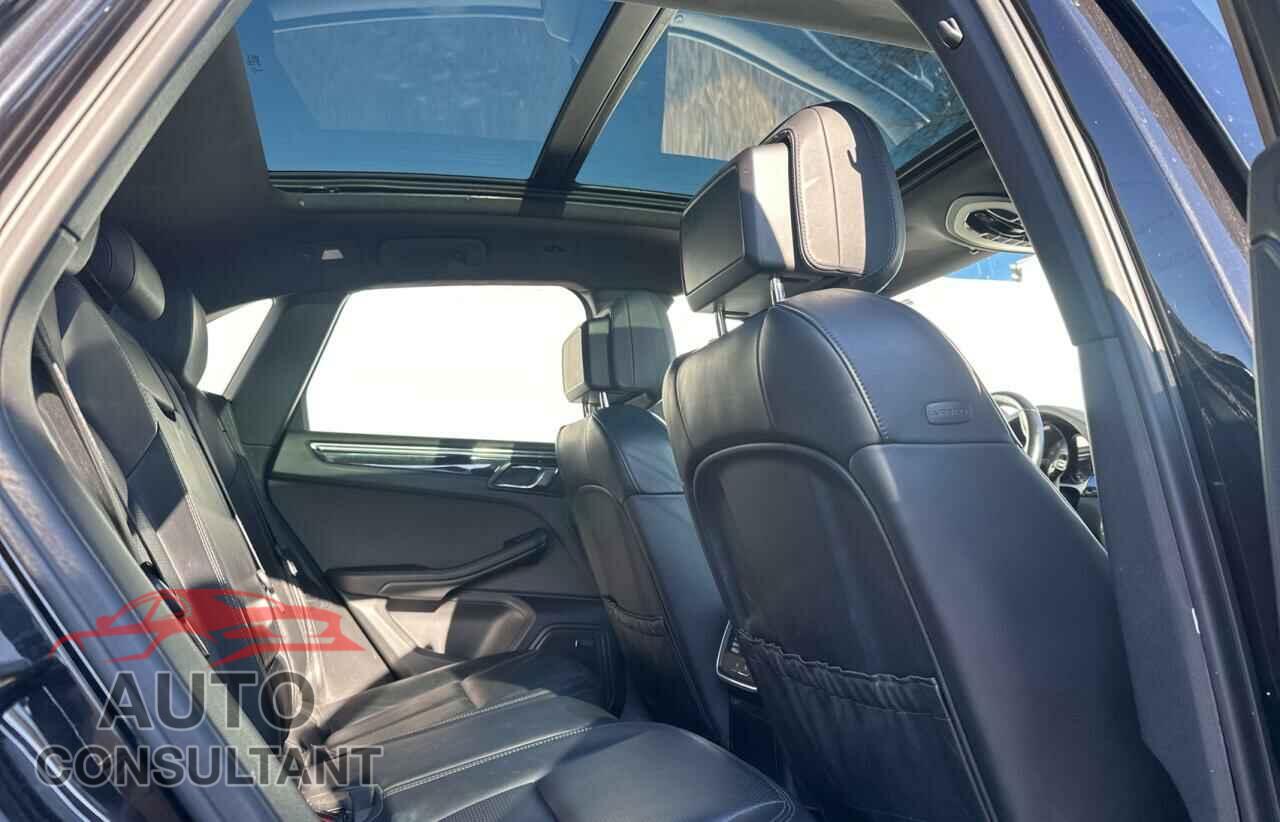 PORSCHE MACAN 2016 - WP1AB2A57GLB41417