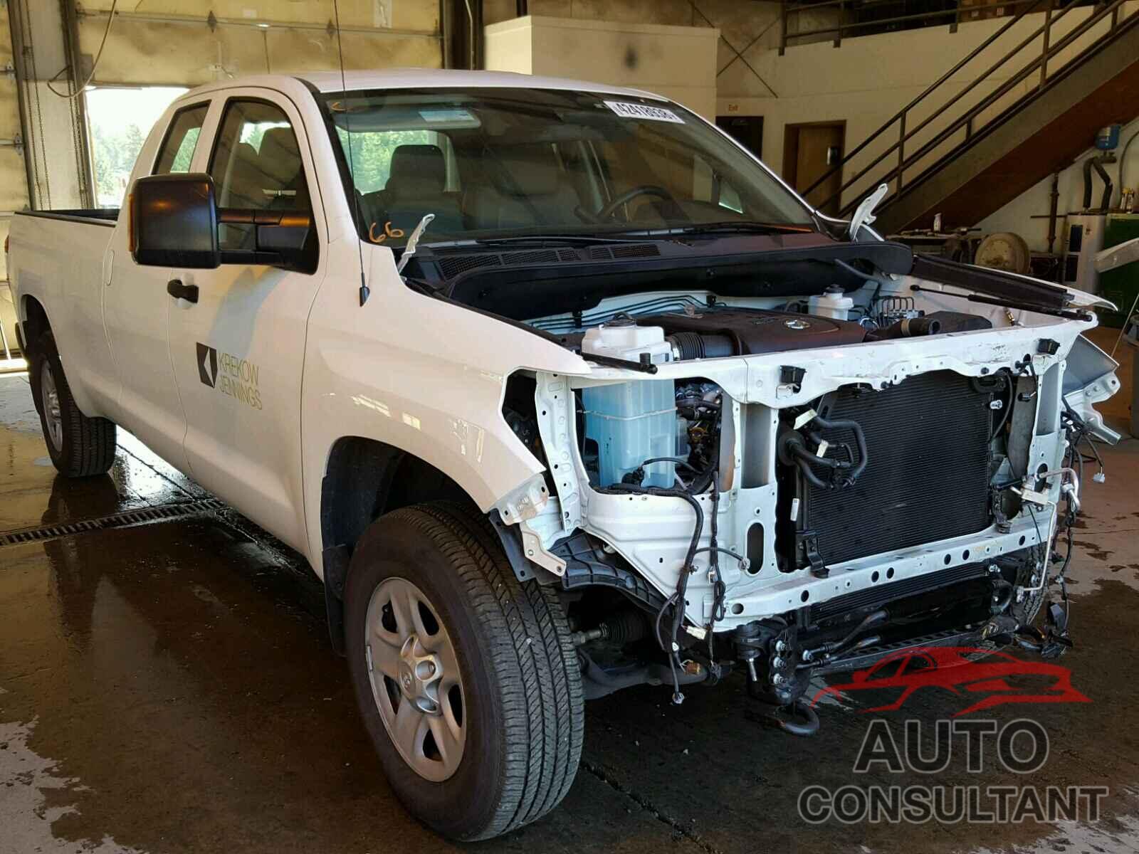 TOYOTA TUNDRA 2018 - 5TFCY5F14JX022868