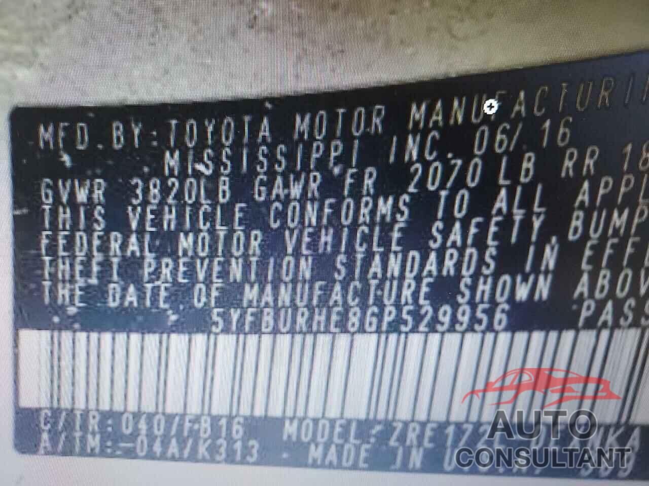 TOYOTA COROLLA 2016 - 5YFBURHE8GP529956