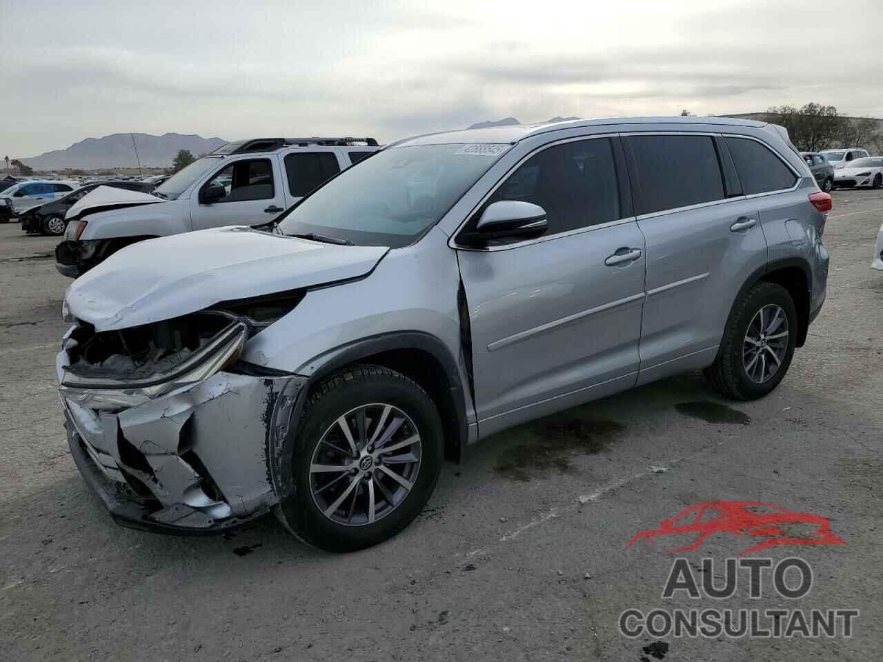 TOYOTA HIGHLANDER 2018 - 5TDJZRFHXJS529725