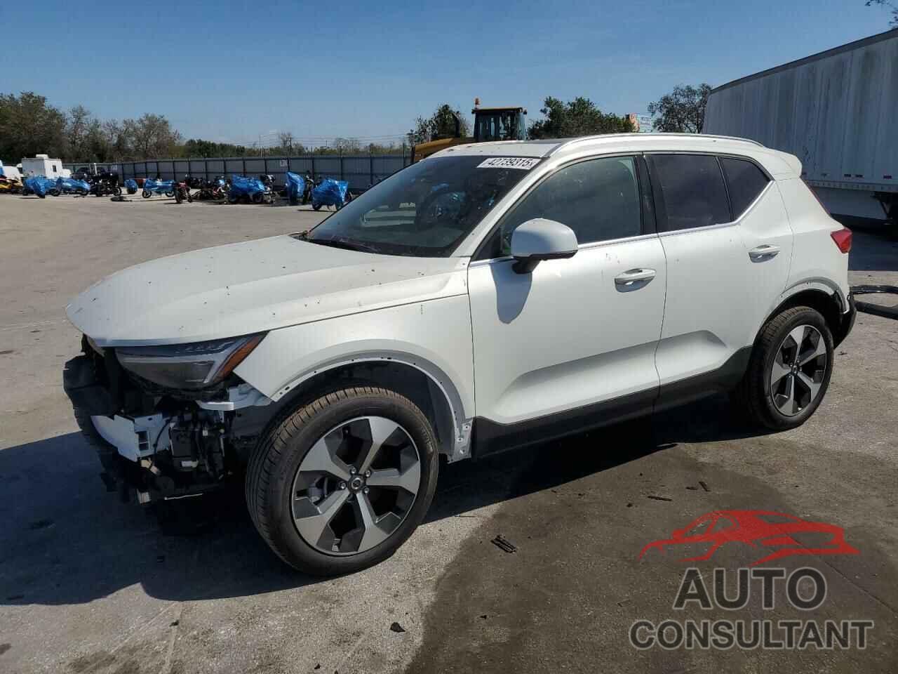 VOLVO XC40 PLUS 2025 - YV4L12UEXS2495341