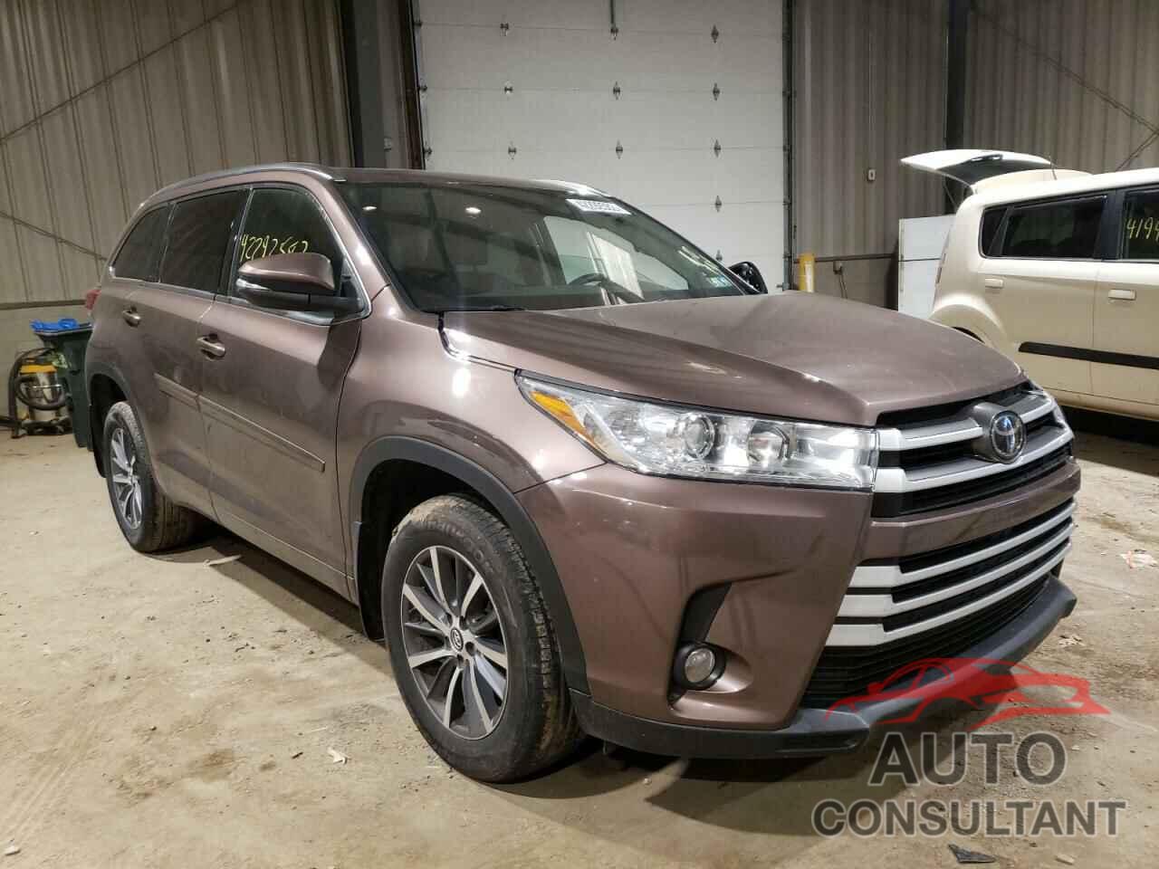 TOYOTA HIGHLANDER 2017 - 5TDJZRFH8HS446031