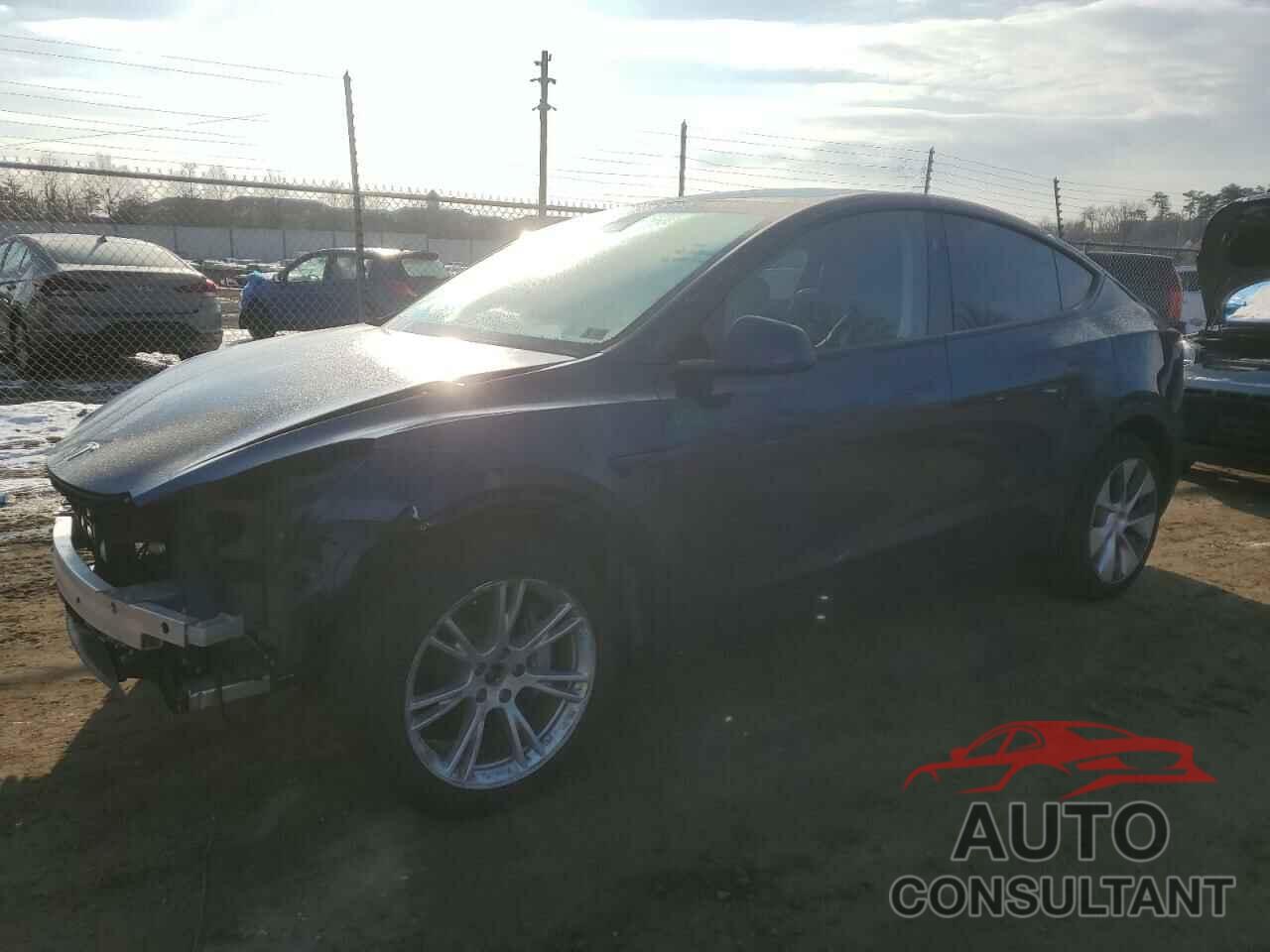 TESLA MODEL Y 2024 - 7SAYGAEE4RF077822