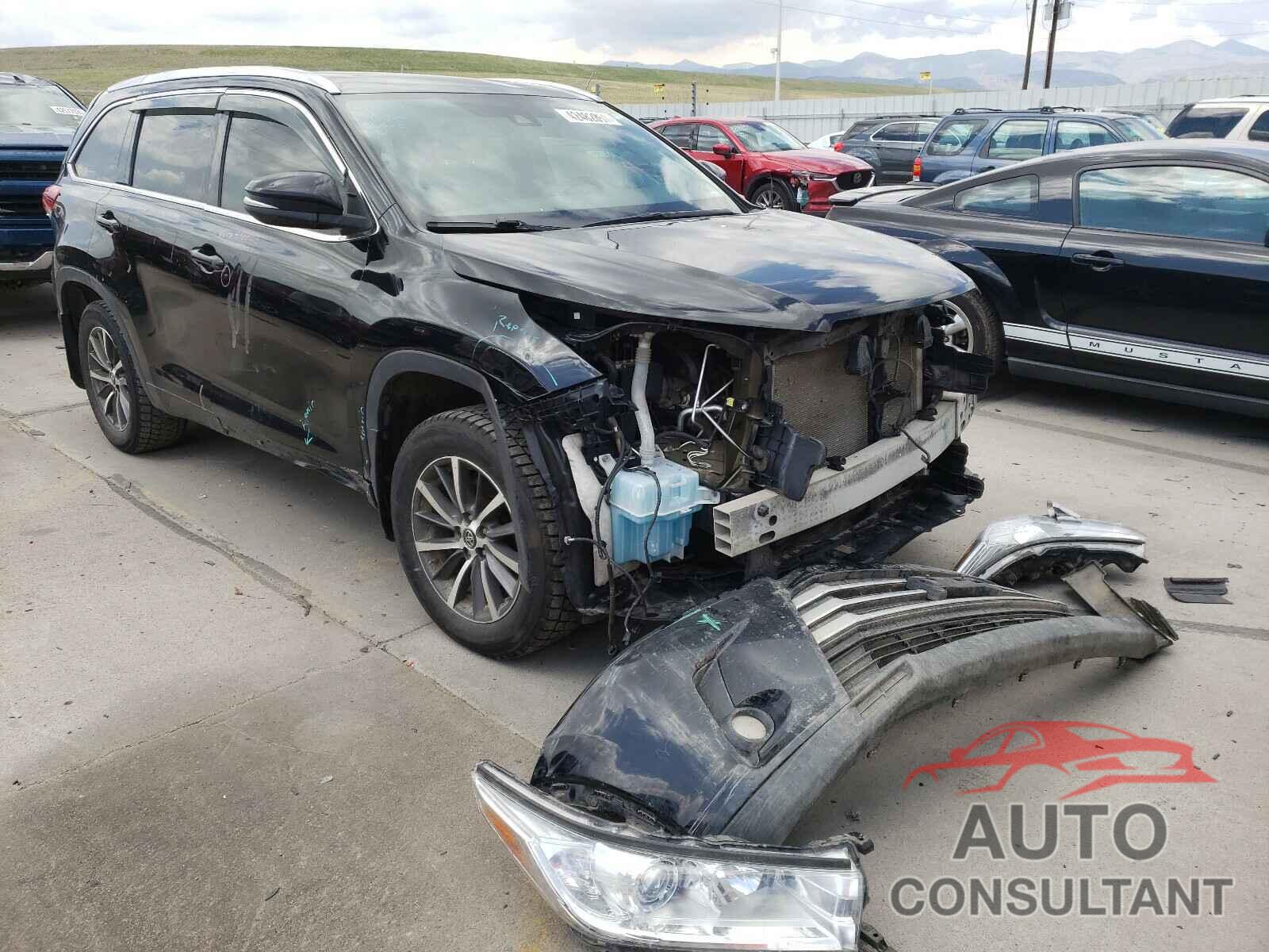 TOYOTA HIGHLANDER 2018 - 5TDJZRFH0JS538482