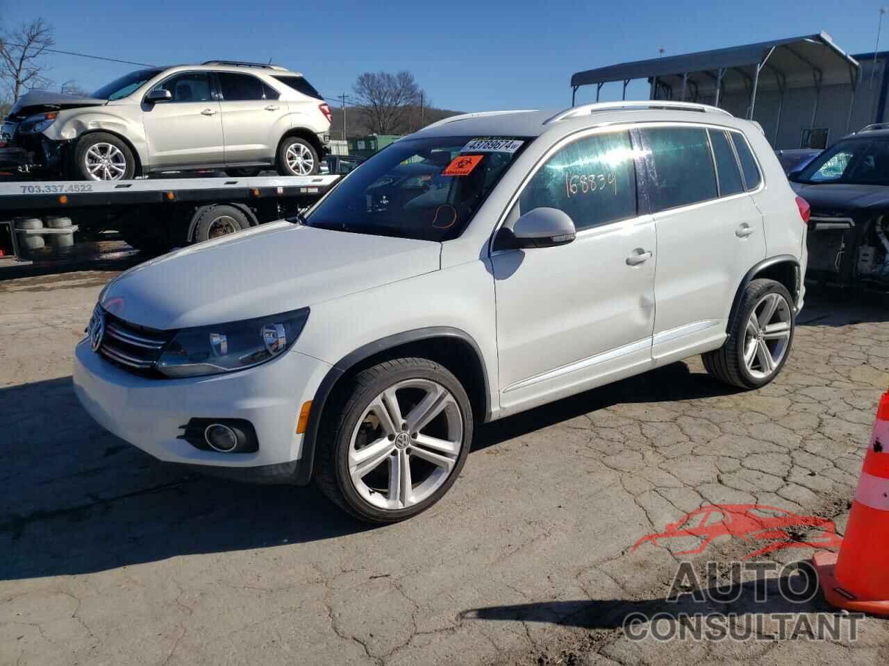 VOLKSWAGEN TIGUAN 2016 - WVGAV7AX3GW026668