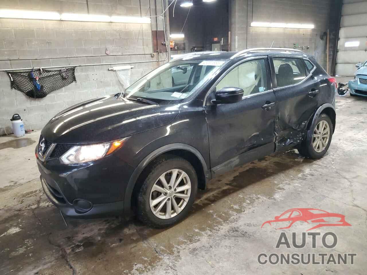 NISSAN ROGUE 2017 - JN1BJ1CR7HW118970