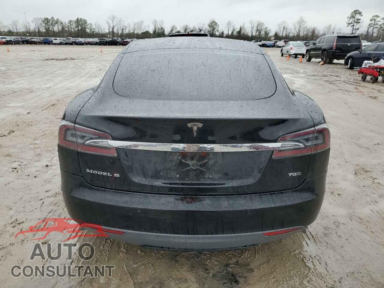 TESLA MODEL S 2015 - 5YJSA1S2XFF082257