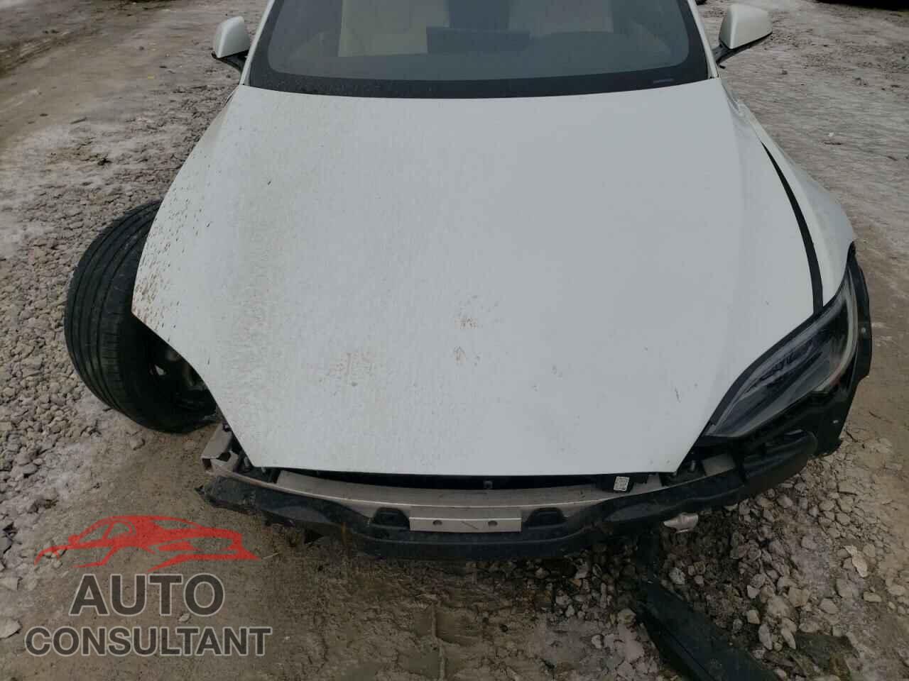 TESLA MODEL S 2022 - 5YJSA1E5XNF480167