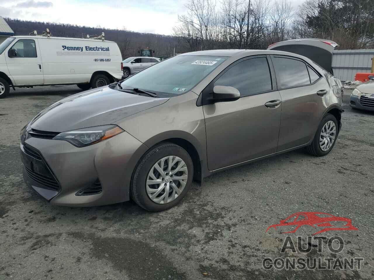 TOYOTA COROLLA 2018 - 2T1BURHE2JC116518