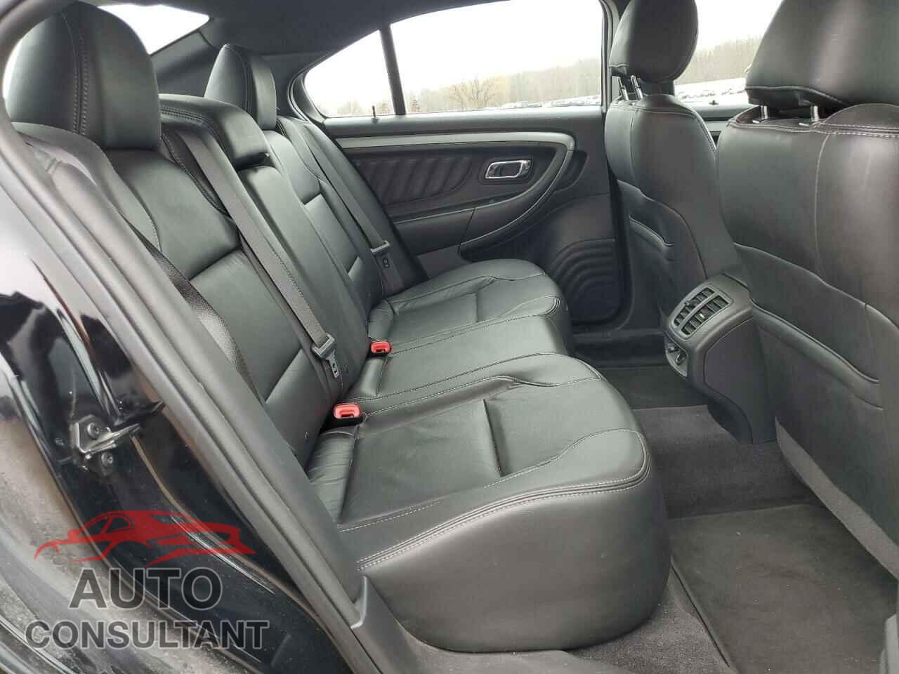 FORD TAURUS 2017 - 1FAHP2E88HG138841