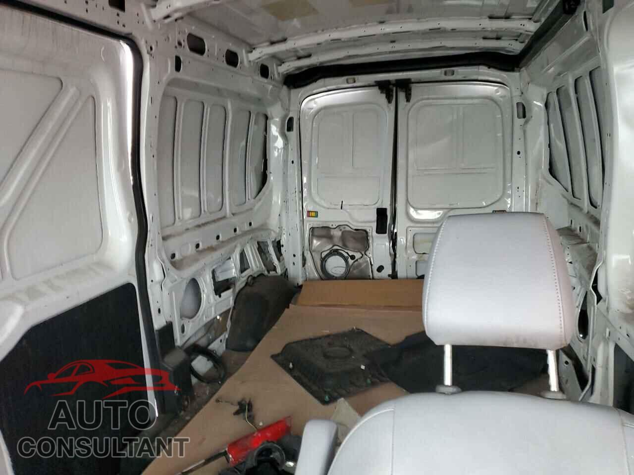 FORD TRANSIT 2019 - 1FTYR2CM6KKA13183