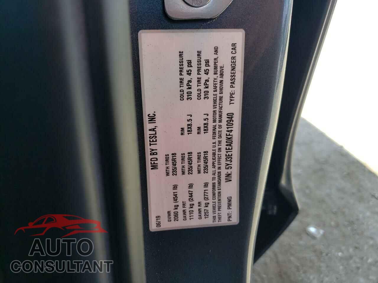 TESLA MODEL 3 2019 - 5YJ3E1EA0KF410940
