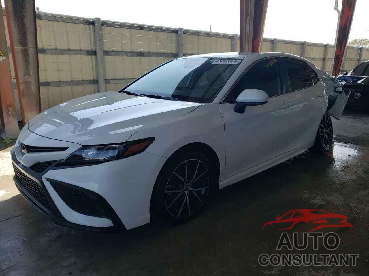 TOYOTA CAMRY 2021 - 4T1G11AK8MU566712