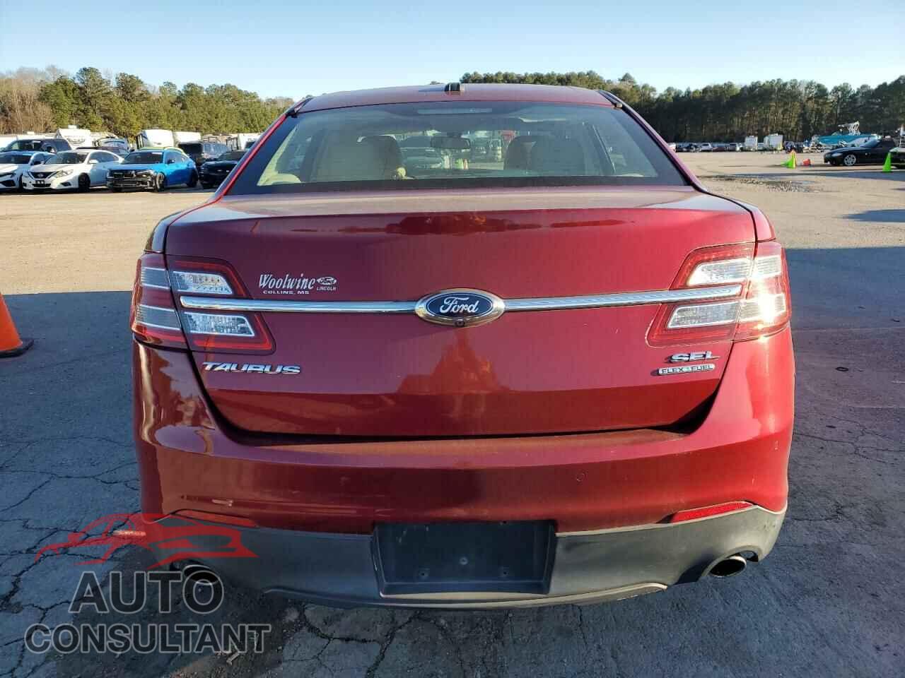 FORD TAURUS 2015 - 1FAHP2E89FG148047
