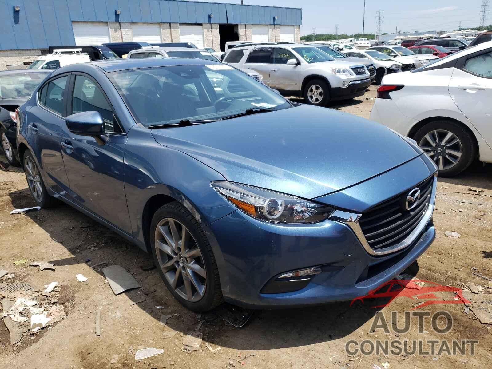 MAZDA 3 2018 - 3MZBN1V35JM162754