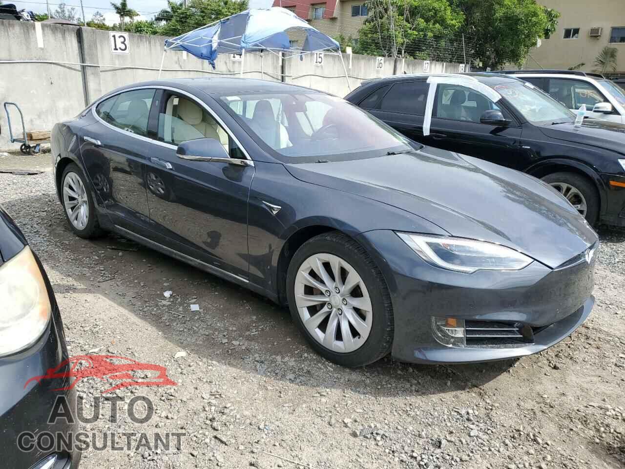 TESLA MODEL S 2017 - 5YJSA1E24HF229199