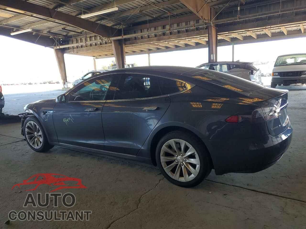 TESLA MODEL S 2017 - 5YJSA1E12HF232884