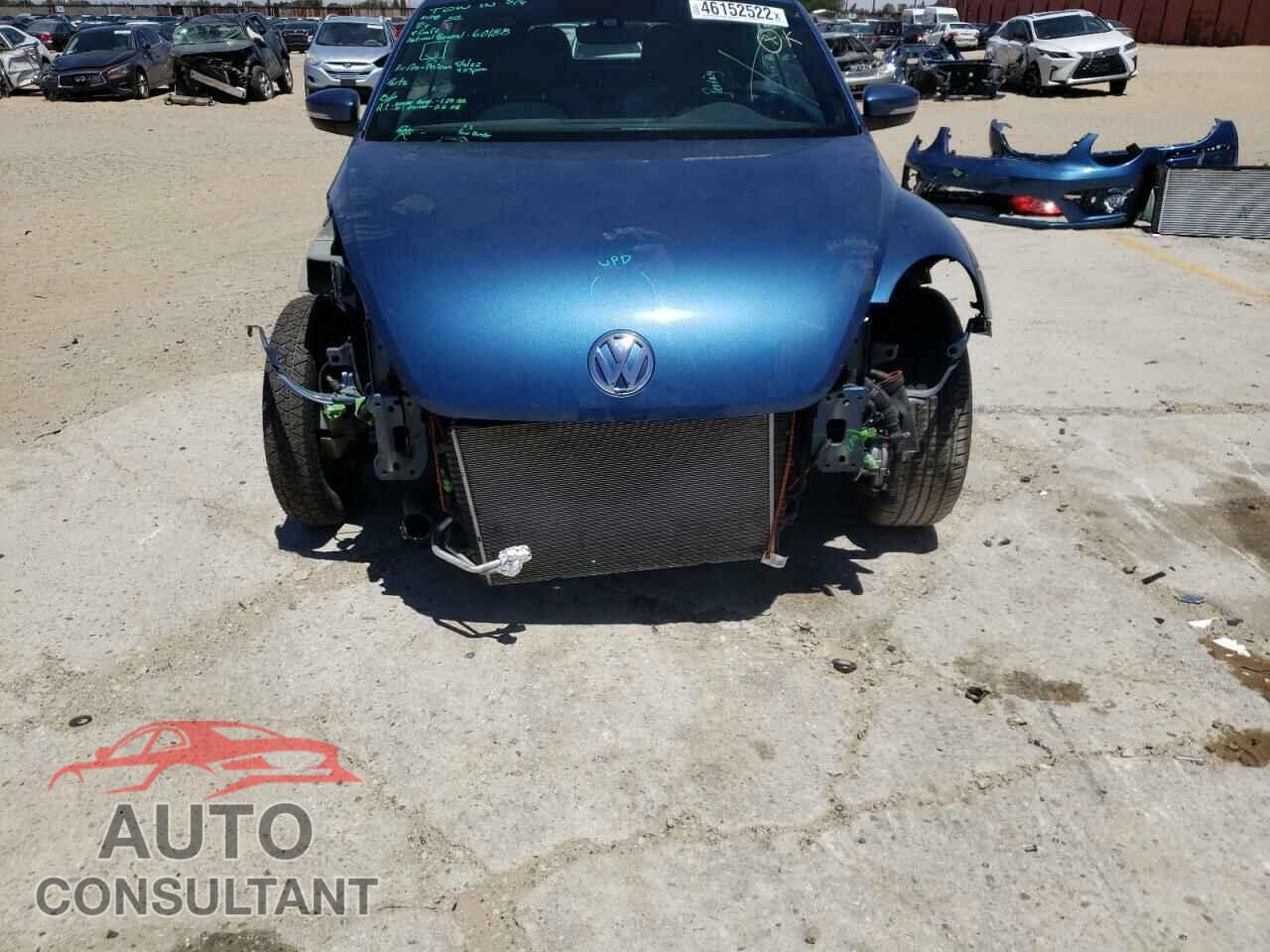 VOLKSWAGEN BEETLE 2017 - 3VW517AT8HM821891