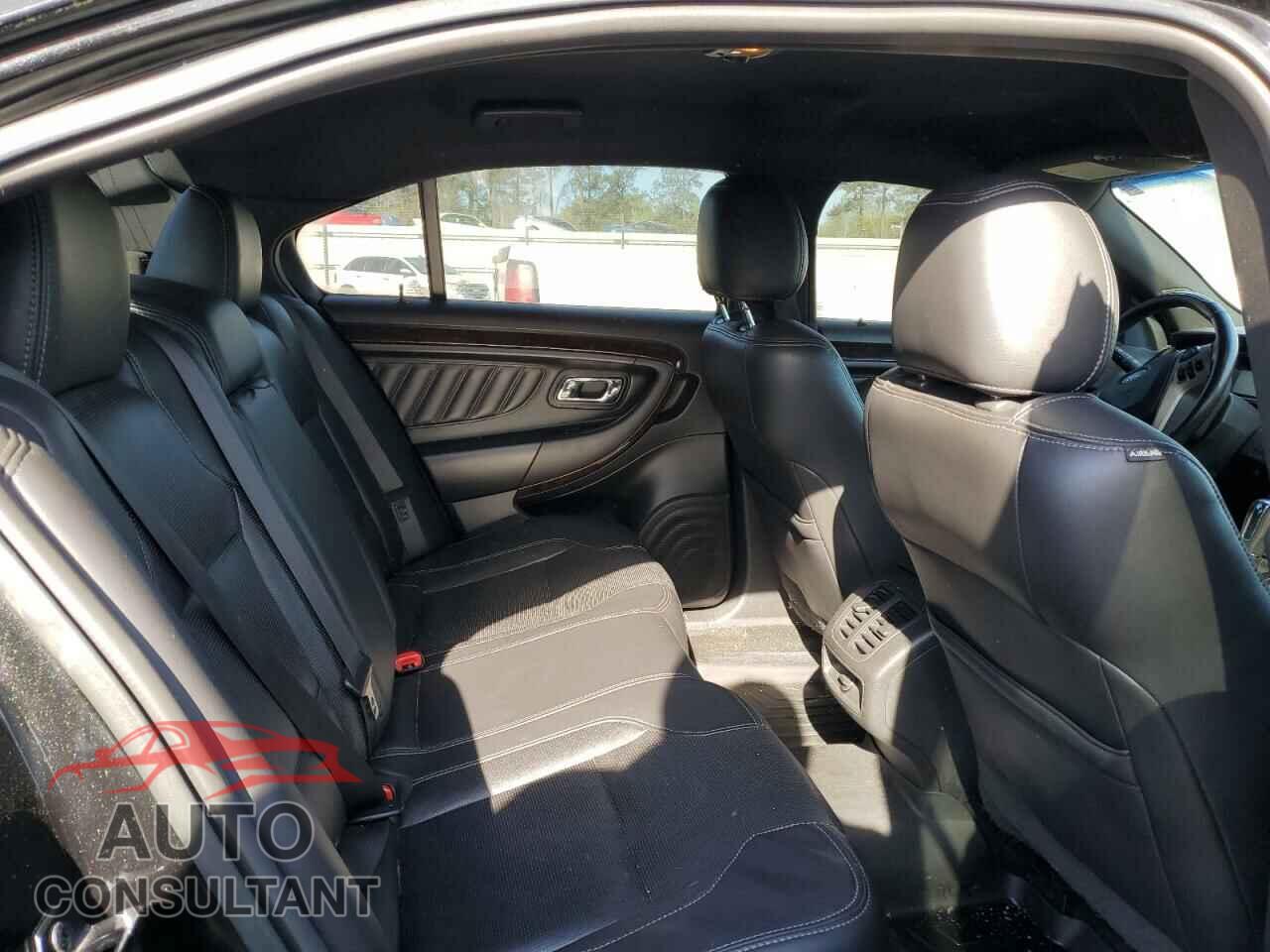 FORD TAURUS 2015 - 1FAHP2F89FG104709
