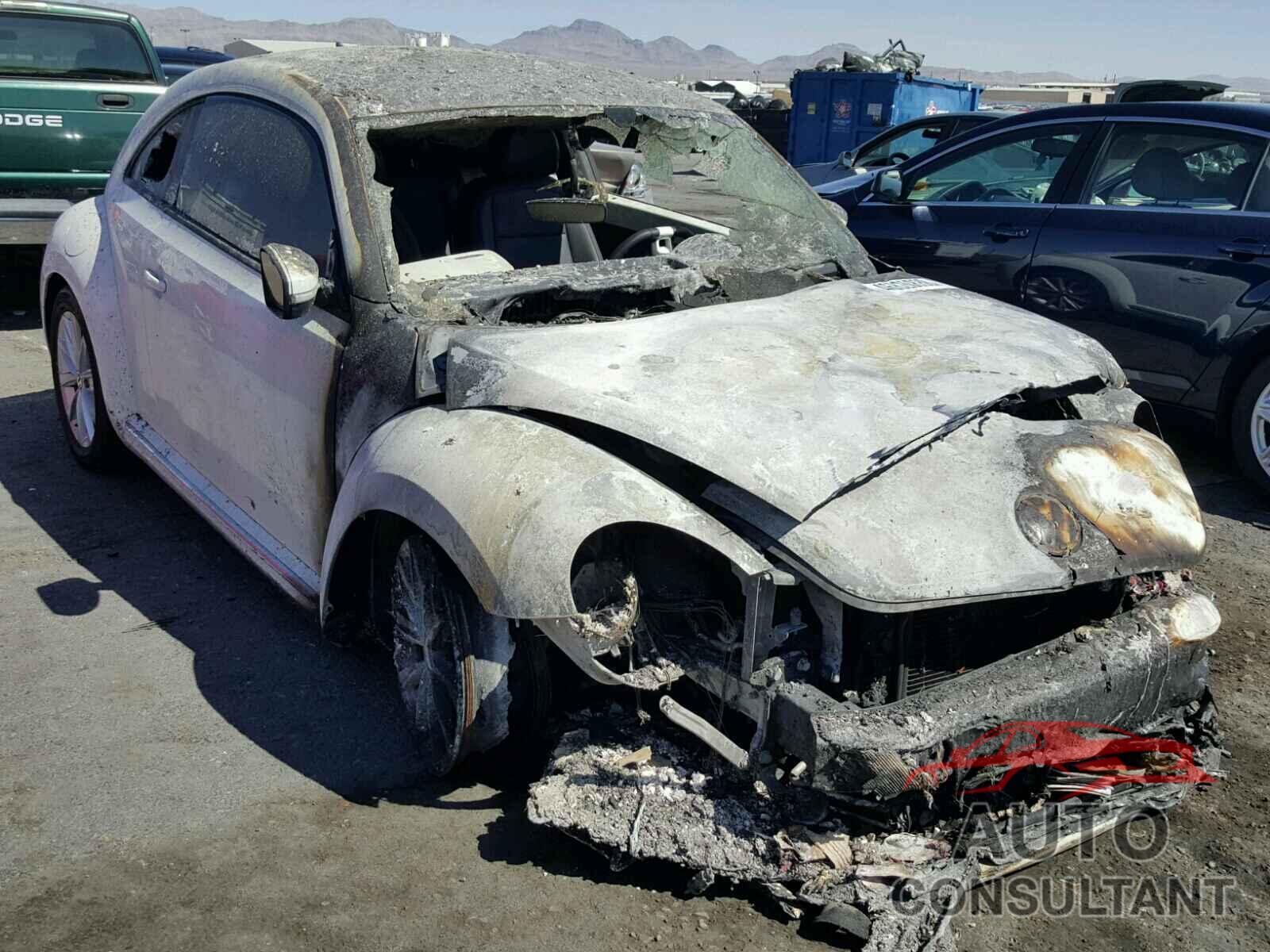 VOLKSWAGEN BEETLE 2017 - 3VWJ17AT9HM623061