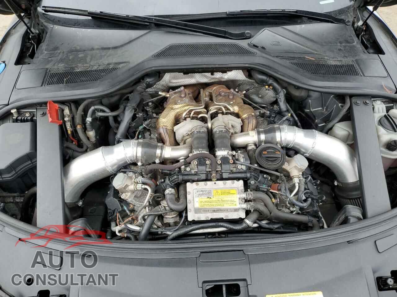 AUDI S8 2013 - WAUD2AFD4DN028188