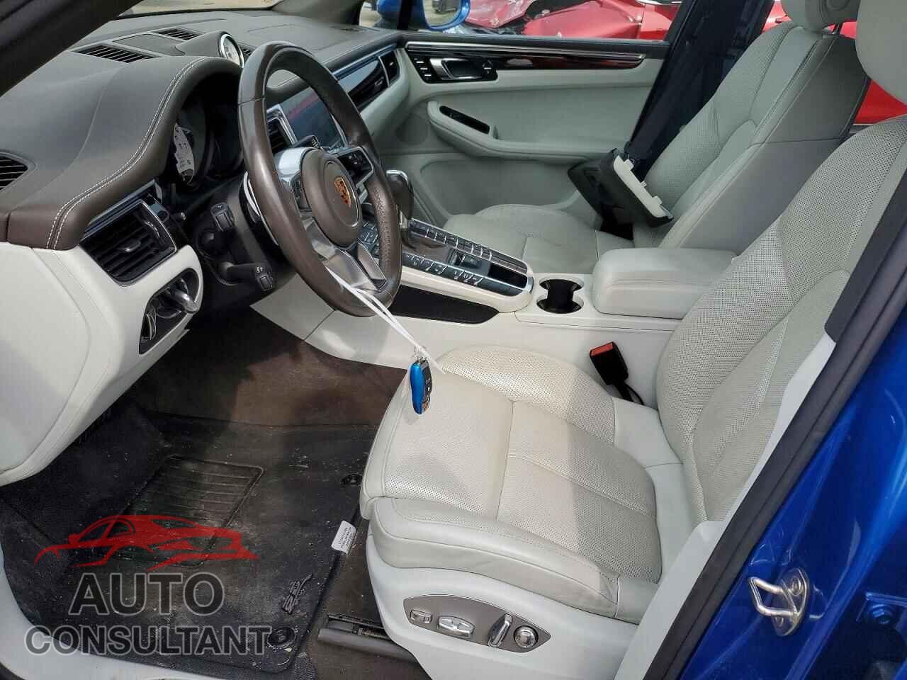 PORSCHE MACAN 2017 - WP1AA2A56HLB05528