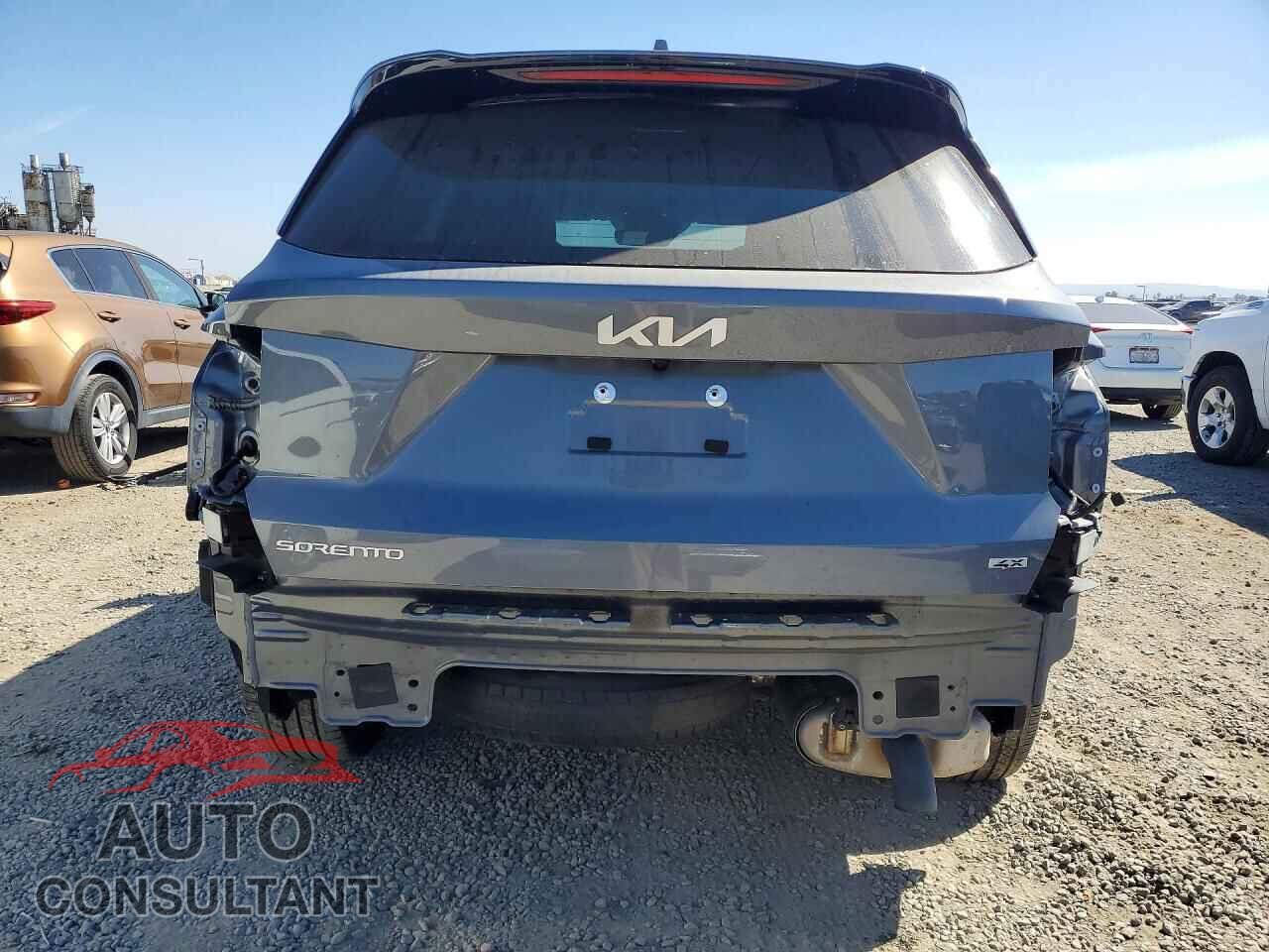 KIA SORENTO 2023 - 5XYRKDLF5PG200529