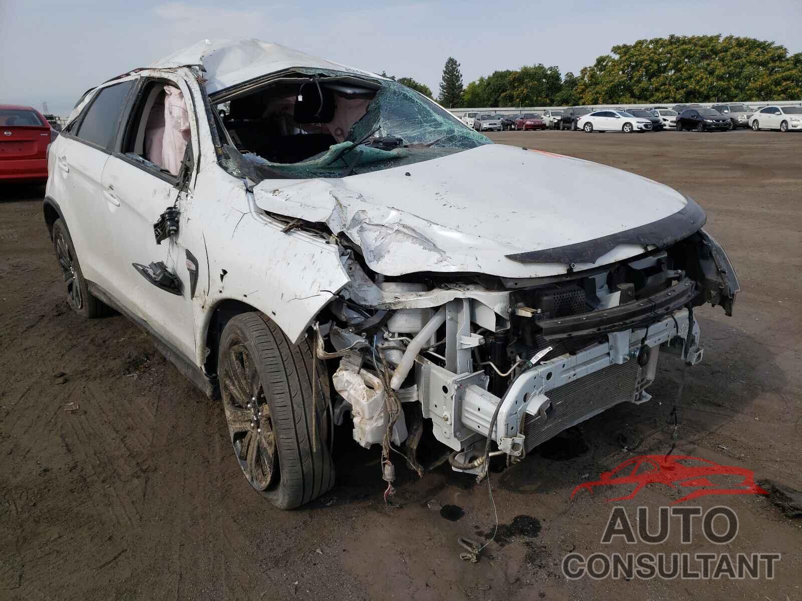 MITSUBISHI OUTLANDER 2021 - JA4APUAU5MU002537