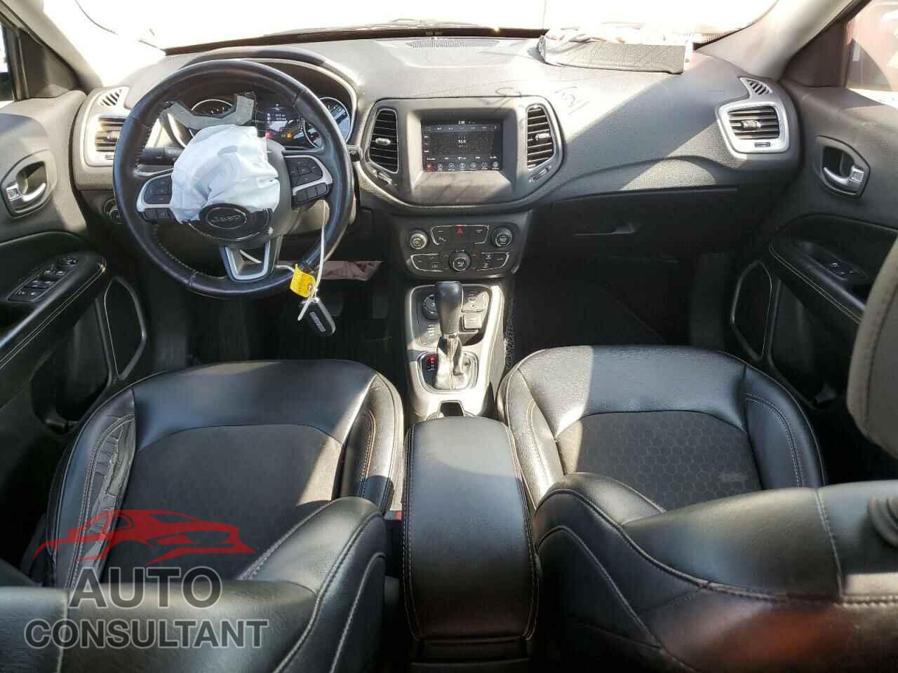 JEEP COMPASS 2019 - 3C4NJDBB6KT828892