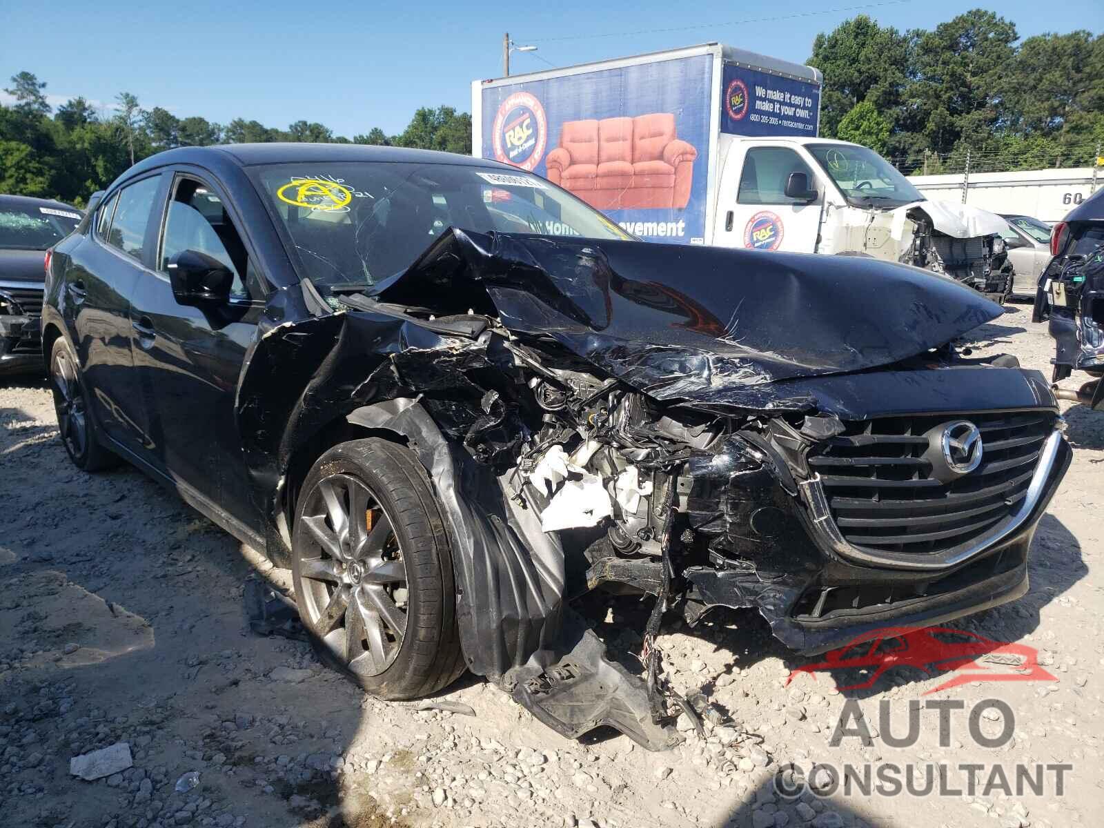 MAZDA 3 2018 - 3MZBN1V39JM250416