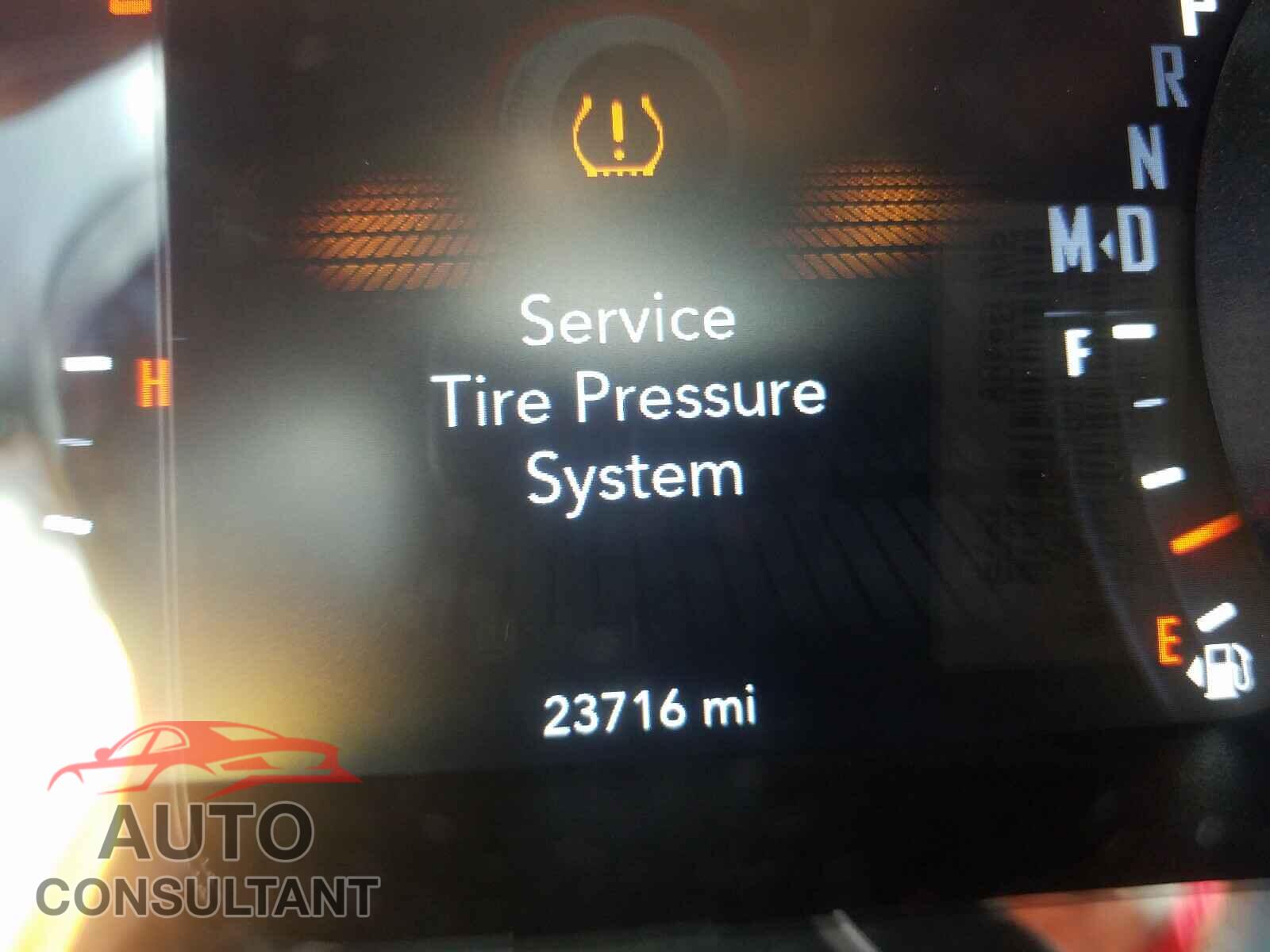 DODGE CHALLENGER 2018 - 2C3CDZGG8JH257157