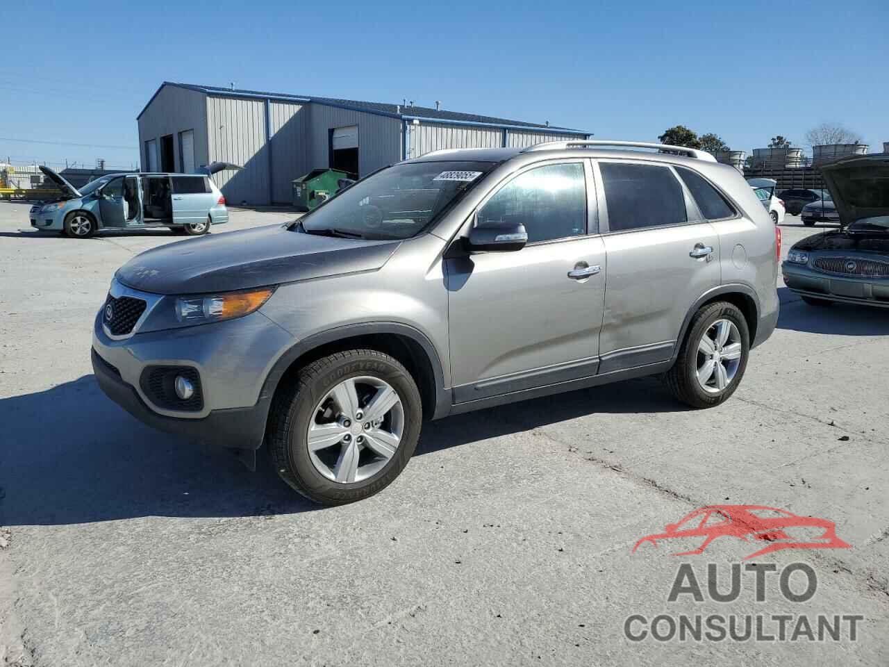 KIA SORENTO 2013 - 5XYKU3A61DG373419