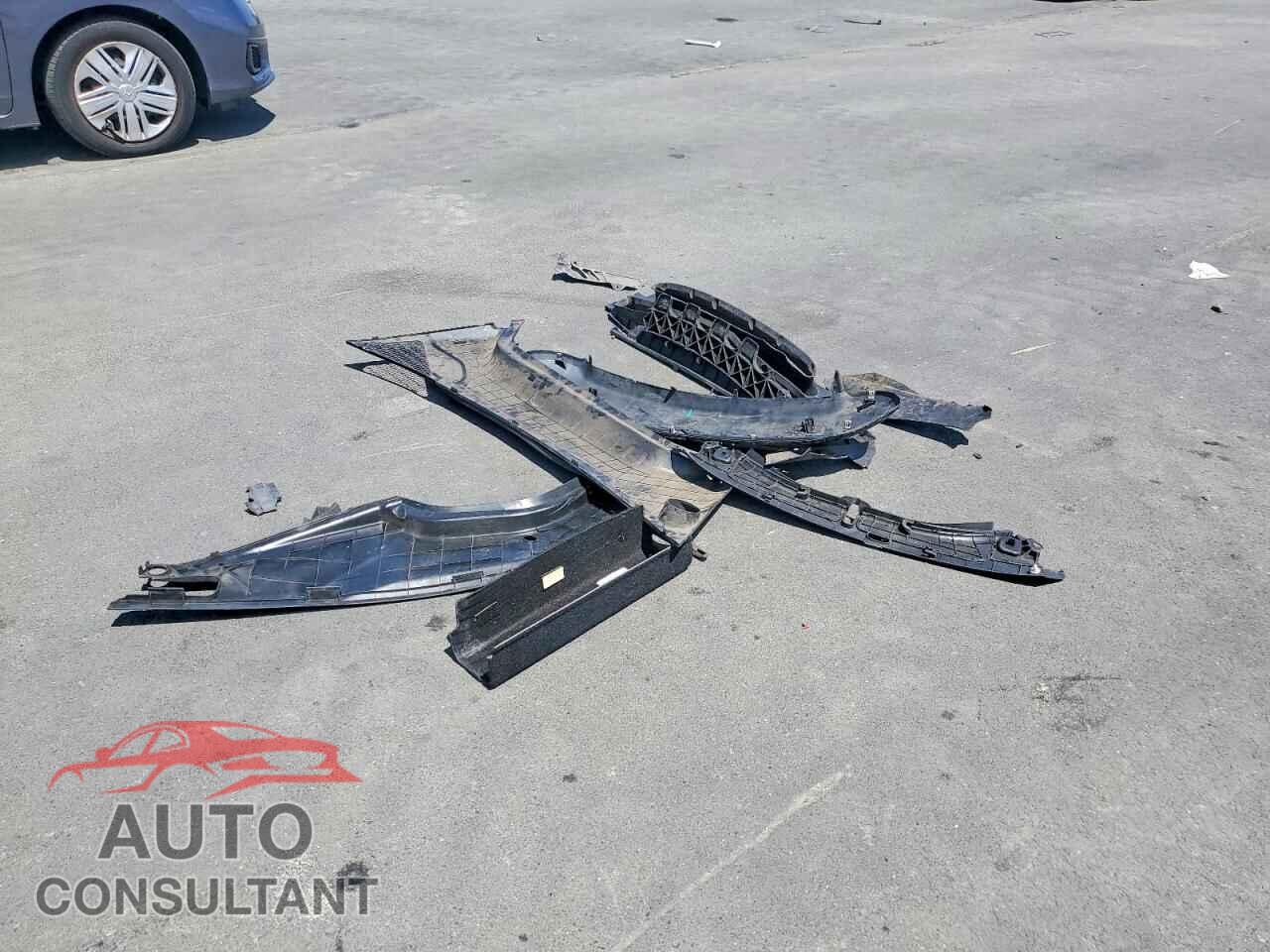 TESLA MODEL S 2015 - 5YJSA1E11FF118811