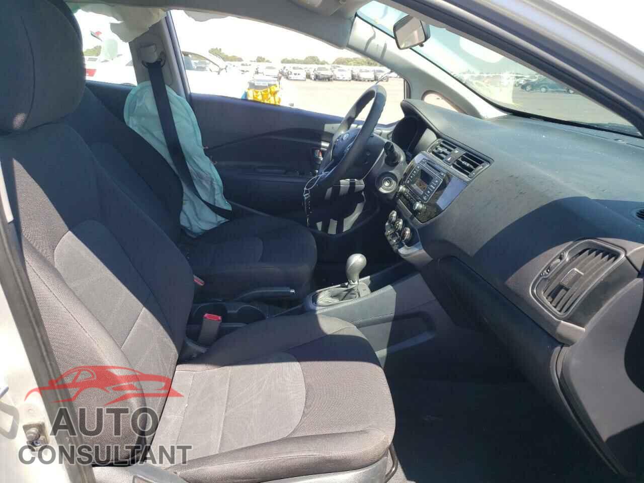 KIA RIO 2017 - KNADM4A36H6037906